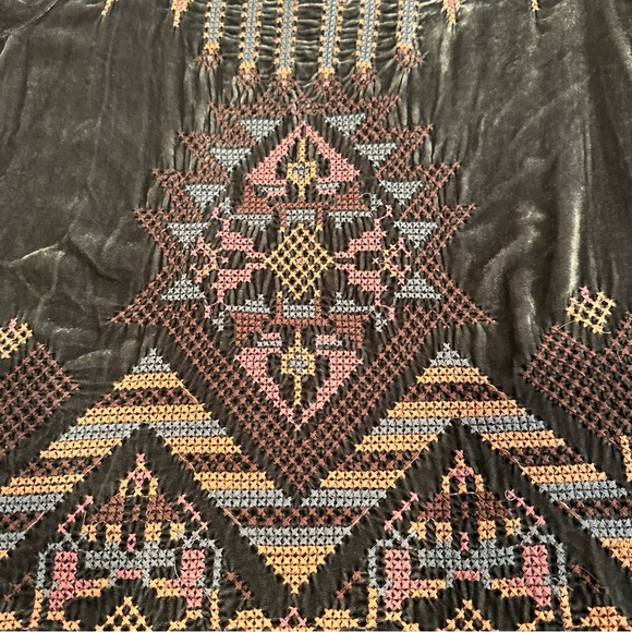 Embroidered Johnny Was Gray Blue and Coral Pink Women's Velvet Top - Picture 15 of 16